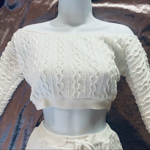 Cream Shorts & Cropped Sweater Knit Set - Picture 3 of 13